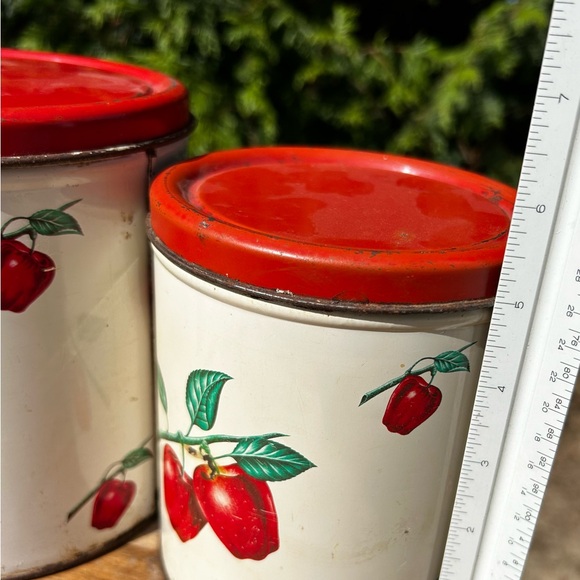 Vintage Decoware Canister Set in Red Apple Design / Set of 3 Decoware Red Canist - Picture 4 of 11